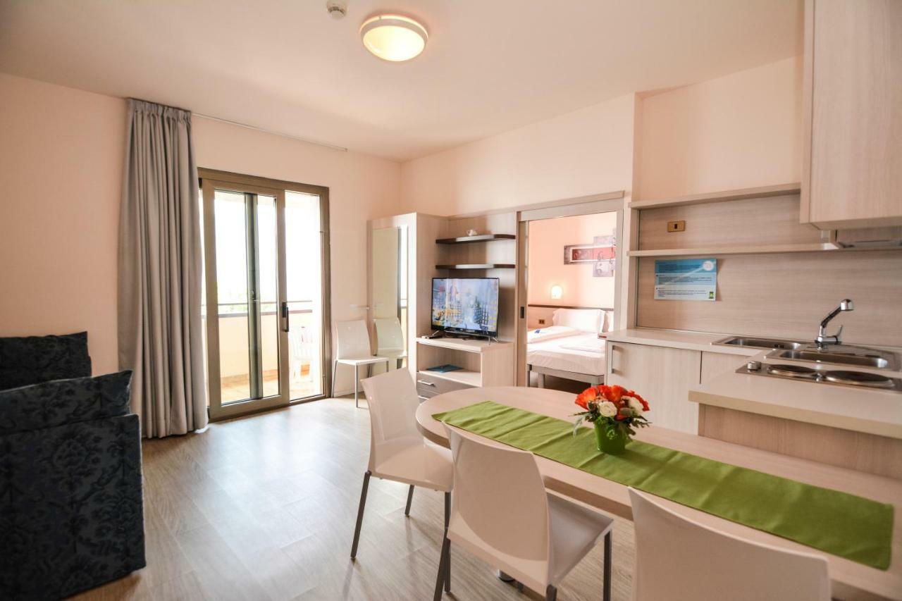 Residence Lido Hotel Malcesine Ngoại thất bức ảnh